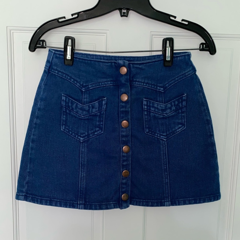 KENDALL & KYLIE SKIRT : SIZE 25